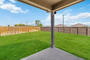 226 Coralbean Dr, Kyle, TX 78640 - Photo 3
