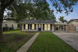 820 W Live Oak St, Lockhart, TX 78644 - Photo 35