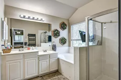 1720 Lynnville Trail, Austin, TX 78727 - Photo 31