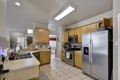 1720 Lynnville Trail, Austin, TX 78727 - Photo 11