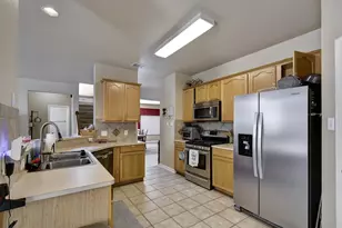 1720 Lynnville Trail, Austin, TX 78727 - Photo 11