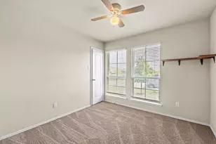 129 Hematite Ln, Jarrell, TX 76537 - Photo 13