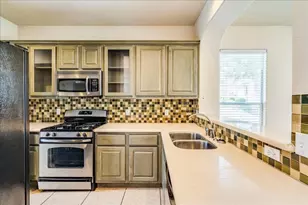 2924 Bond Dr, Austin, TX 78741 - Photo 5