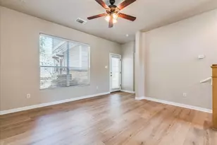 2924 Bond Dr, Austin, TX 78741 - Photo 11