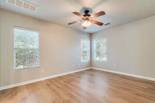 2924 Bond Dr, Austin, TX 78741 - Photo 17