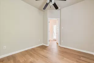 2924 Bond Dr, Austin, TX 78741 - Photo 13
