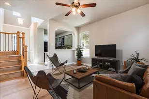 2924 Bond Dr, Austin, TX 78741 - Photo 9