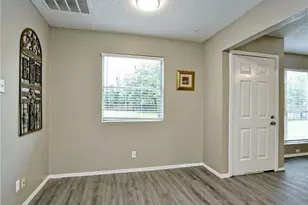 13207 Saxby Ct, Austin, TX 78729 - Photo 5