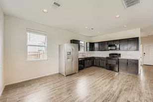 318 Schuylerville Dr, Elgin, TX 78621 - Photo 15