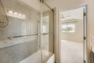 318 Schuylerville Dr, Elgin, TX 78621 - Photo 23