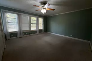 805 Howard St, Taylor, TX 76574 - Photo 15