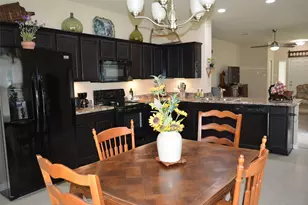 1522 Wedgewood Cv, Lockhart, TX 78644 - Photo 5