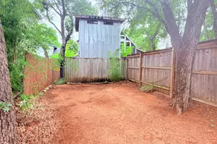 307 E 35th St, Austin, TX 78705 - Photo 37