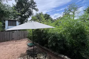 307 E 35th St, Austin, TX 78705 - Photo 5
