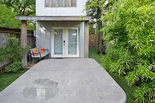 307 E 35th St, Austin, TX 78705 - Photo 13