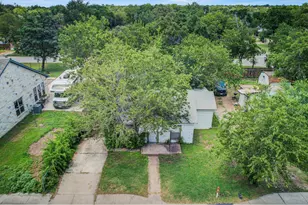 308 E Austin Ave, Round Rock, TX 78664 - Photo 3