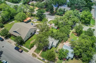 308 E Austin Ave, Round Rock, TX 78664 - Photo 7