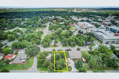 308 E Austin Avenue, Round Rock, TX 78664 - Photo 11