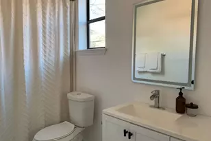 1403 Newfield Ln, Austin, TX 78703 - Photo 11