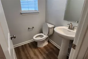 440 Los Olives Ln, Liberty Hill, TX 78641 - Photo 5