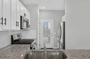 9015 Cattle Baron Path, Austin, TX 78747 - Photo 7