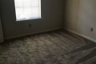 10806 W Lakeview Dr, Jonestown, TX 78645 - Photo 7