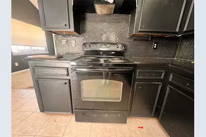 10806 West Lakeview Drive, Jonestown, TX 78645 - Photo 5