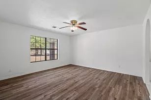 1904 Murray Ave, Rockdale, TX 76567 - Photo 7