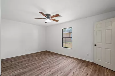 1904 Murray Avenue, Rockdale, TX 76567 - Photo 13