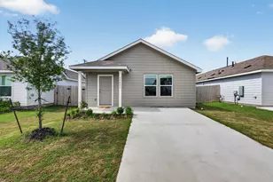 17801 Dockery Dr, Elgin, TX 78621 - Photo 1