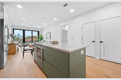 2209 S 1st Street #209, Austin, TX 78704 - Photo 5