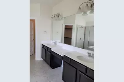 105 Isabella Way, Liberty Hill, TX 78642 - Photo 17