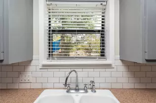 406 Lexington Rd, Elgin, TX 78621 - Photo 13