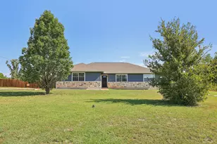 165 Cattlemens Dr, Bastrop, TX 78602 - Photo 3