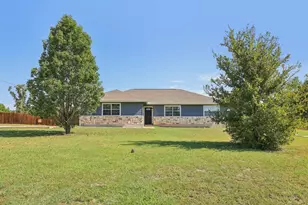 165 Cattlemens Dr, Bastrop, TX 78602 - Photo 3