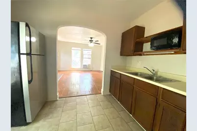 1300 E Cesar Chavez Street #4, Austin, TX 78702 - Photo 3
