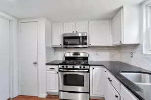 9809 Meadowheath Dr, Austin, TX 78729 - Photo 9