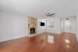 9809 Meadowheath Dr, Austin, TX 78729 - Photo 3