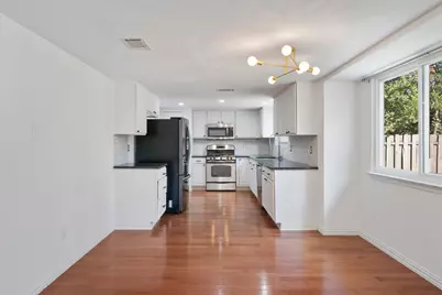 9809 Meadowheath Drive, Austin, TX 78729 - Photo 7