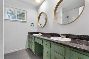 9809 Meadowheath Dr, Austin, TX 78729 - Photo 17