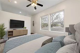 2601 E 7th St, Austin, TX 78702 - Photo 5