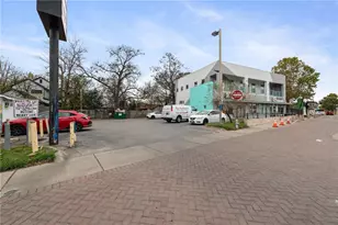 2601 E 7th St, Austin, TX 78702 - Photo 27