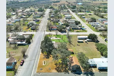 693 S Caldwell Street, Giddings, TX 78942 - Photo 29