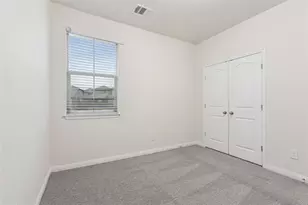 1200 S 10th St, Pflugerville, TX 78660 - Photo 13