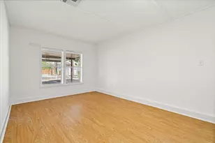 7707 Watson St, Austin, TX 78757 - Photo 17