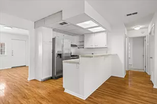 7707 Watson St, Austin, TX 78757 - Photo 3