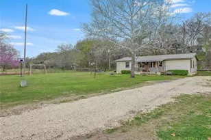 148 River Rd, Liberty Hill, TX 78642 - Photo 3