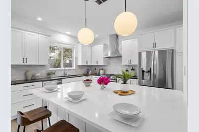 5948 Salcon Cliff Drive, Austin, TX 78749 - Photo 11