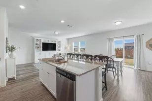 201 Wonderful Life Way, Jarrell, TX 76537 - Photo 13