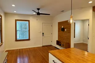 2513 E Cesar Chavez St, Austin, TX 78702 - Photo 7